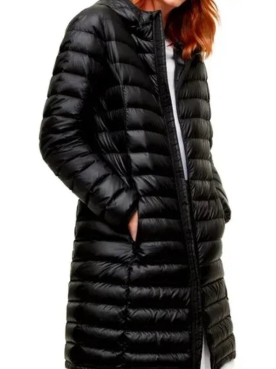 Aritzia Jackets & Blazers - TNA BRAVURA JACKET- Lightweight Puffer in Black. Small